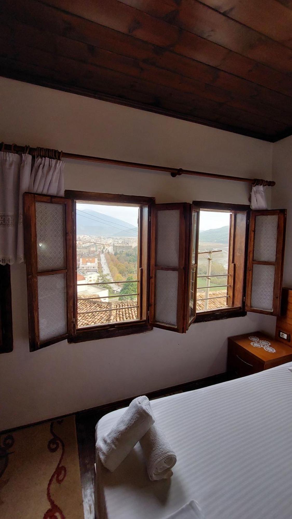 فندق Old Town Hava Baci بيرات المظهر الخارجي الصورة